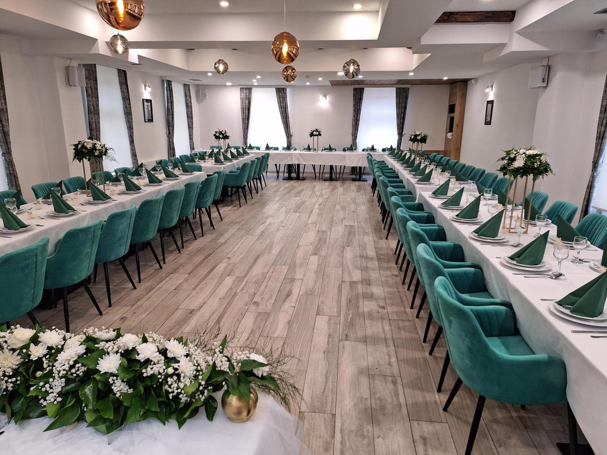Brčko Hotel Divanhana מראה חיצוני תמונה